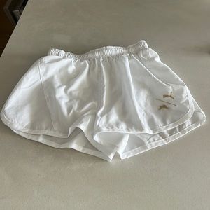 Tracksmith x Puma Split Shorts. - XS